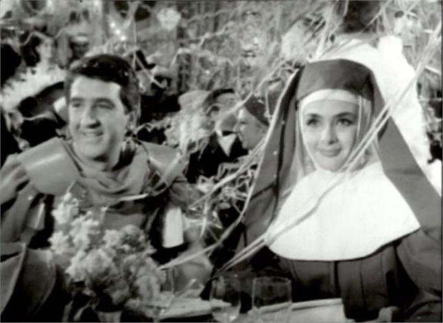 Οταν η Αλίκη ντύθηκε σπανιόλα και ο Βουτσάς Κινέζος -Μπαλ μασκέ στον  ελληνικό κινηματογράφο [εικόνες] | iefimerida.gr 1