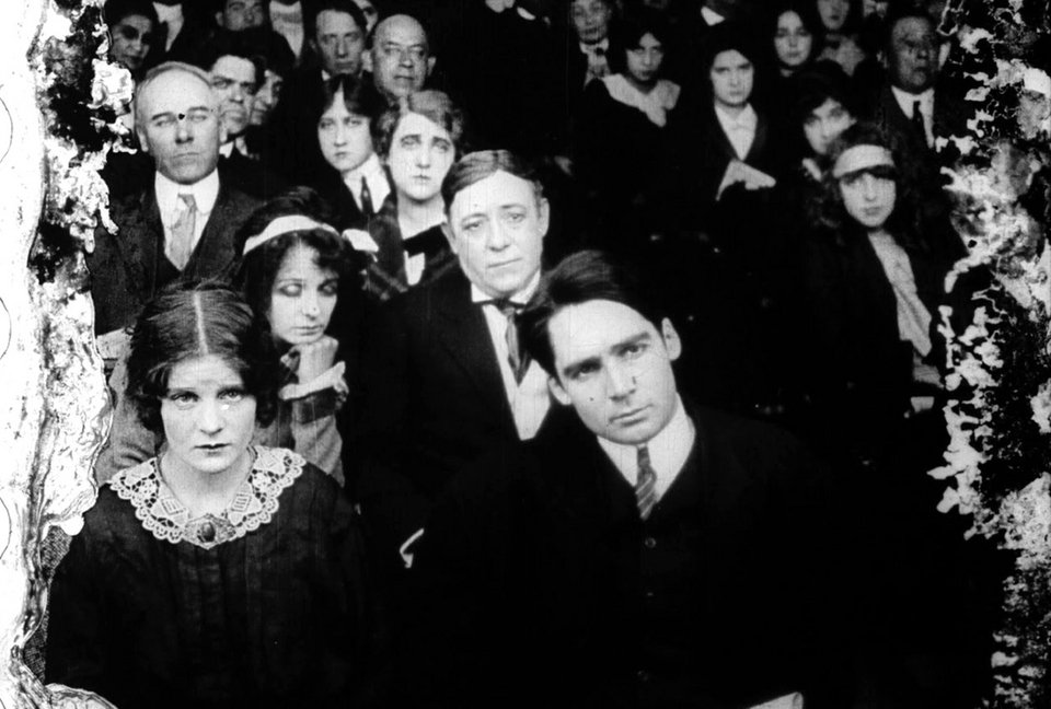 Πρώτη γεύση από το Φεστιβάλ Ντοκιμαντέρ Θεσσαλονίκης: Παιδική εργασία, ναζισμός, διαφορετικότητα  | iefimerida.gr 2