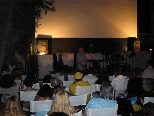 Ο Independent «υποκλίνεται» στο Σινέ Μαντώ της Μυκόνου –Στους 6 καλύτερους θερινούς κινηματογράφους [εικόνες] | iefimerida.gr 3