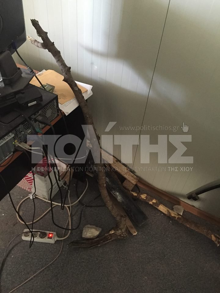 Εικόνα διάλυσης στο hotspot της Χίου μετά από τα επεισόδια [εικόνες] | iefimerida.gr 3