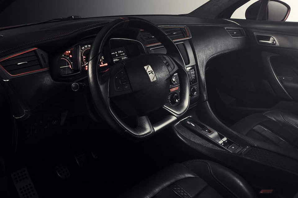 H Citroen DS5 LS R έχει 300 άλογα και απευθύνεται σε γρήγορους Κινέζους | iefimerida.gr 1