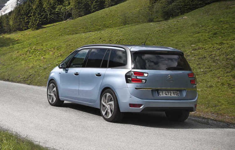 Citroen Grand C4 Picasso: Με 7 θέσεις, τεράστιο πορτμπαγκάζ και απαλλαγή από τέλη | iefimerida.gr 1