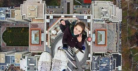 O Σπάιντερμαν υπάρχει στ' αλήθεια: Θεότρελος Ρώσος σκαρφαλώνει σε απίθανα σημεία χωρίς καμία προστασία [εικόνες] | iefimerida.gr 0