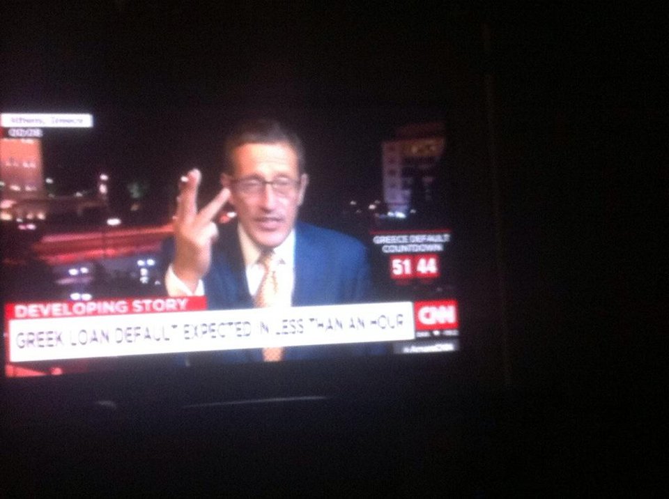 Το CNN μετρά αντίστροφα με ρολόι για την εκπνοή της διορίας του ΔΝΤ [εικόνες] | iefimerida.gr 1