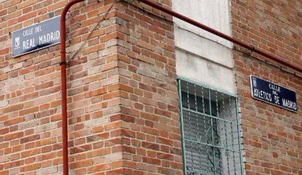 Η απίστευτη οδός στη Μαδρίτη: «Ρεάλ και Ατλέτικο γωνία» [εικόνες] | iefimerida.gr 0