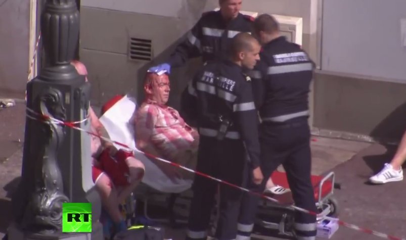 Χαροπαλεύει Αγγλος οπαδός [εικόνες & βίντεο] | iefimerida.gr 1