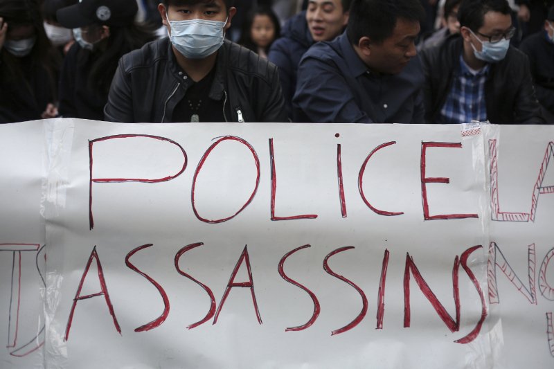 Νέα νύχτα βίας στο Παρίσι μετά το θάνατο ενός Κινέζου από αστυνομικά πυρά [εικόνες & βίντεο] | iefimerida.gr 1