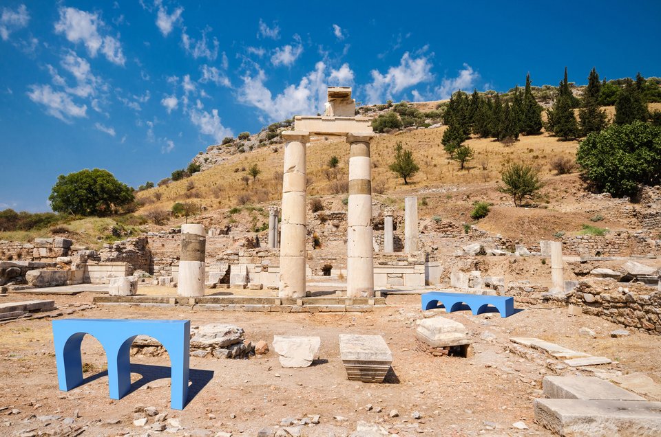 Ισες αποστάσεις όπως οι αρχαιοελληνικές κολώνες