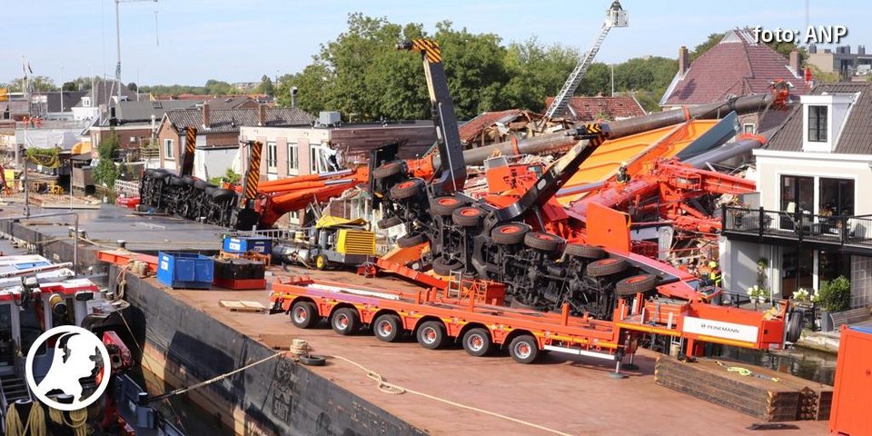 Παραλίγο τραγωδία στην Ολλανδία: Επεσαν δύο γερανοί σε σπίτια - 20 τραυματίες [εικόνες & βίντεο] | iefimerida.gr 3