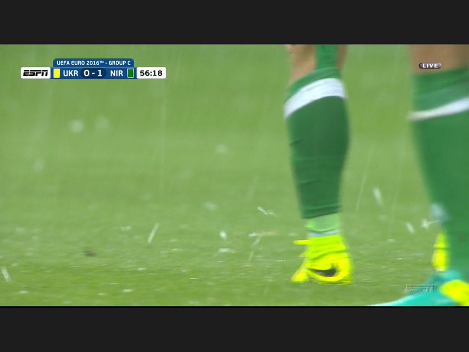 Διακοπή για χαλάζι στο Ουκρανία - Β.Ιρλανδία [εικόνες] | iefimerida.gr 2