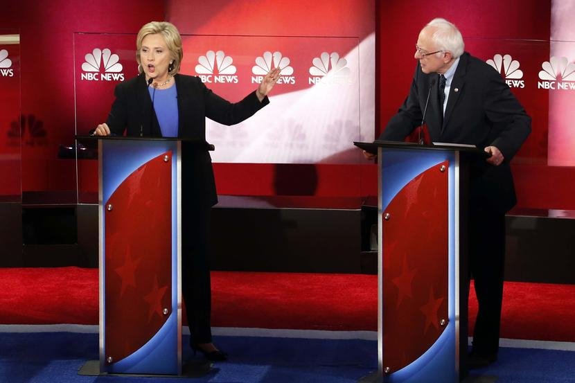 Κλίντον και Σάντερς κονταροχτυπήθηκαν σε ντιμπέιτ -Οι σφοδρές κατηγορίες που εξαπέλυσαν [εικόνες] | iefimerida.gr 1