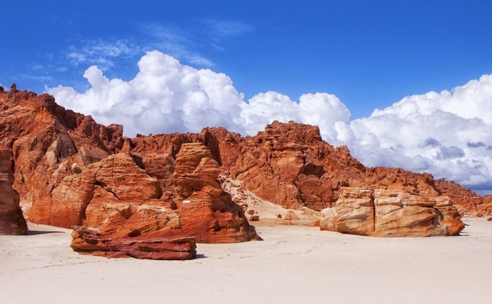 CNN: 20 εκπληκτικές παραλίες με βράχους -Δύο ελληνικές ανάμεσα στις πιο μαγικές [εικόνες] | iefimerida.gr 16