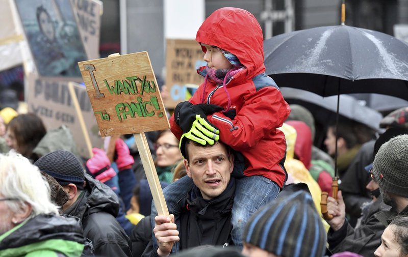 Βρυξέλλες: Διαδήλωση της νεολαίας για την κλιματική αλλαγή [εικόνες] | iefimerida.gr 2