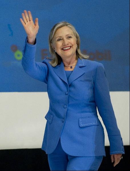 Πώς η μόδα βοήθησε τις γυναίκες πολιτικούς στην καριέρα τους -Τα χρωματιστά κοστούμια της Μέρκελ, οι κοτσίδες της Τιμοσένκο [εικόνες] | iefimerida.gr 10