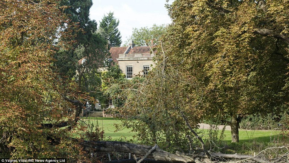 Εκπληξη: Tο νέο σπιτικό των νιόπαντρων Τζόρτζ Κλούνεϊ –Αμάλ Αλαμουντίν κόβει την ανάσα [εικόνες] | iefimerida.gr 6