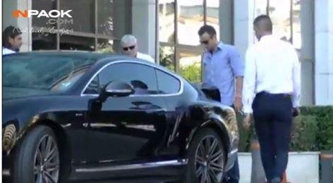LIVE η άφιξη και η παρουσίαση Μπερμπάτοφ από τον ΠΑΟΚ | iefimerida.gr 1