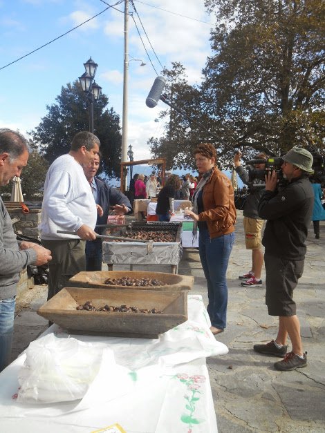 Ριάλιτι στο γεφύρι της Αρτας -Βρετανοί έκαναν δοκιμασίες με τσίπουρο, κάστανα και τηγανίτες [εικόνες] | iefimerida.gr 7