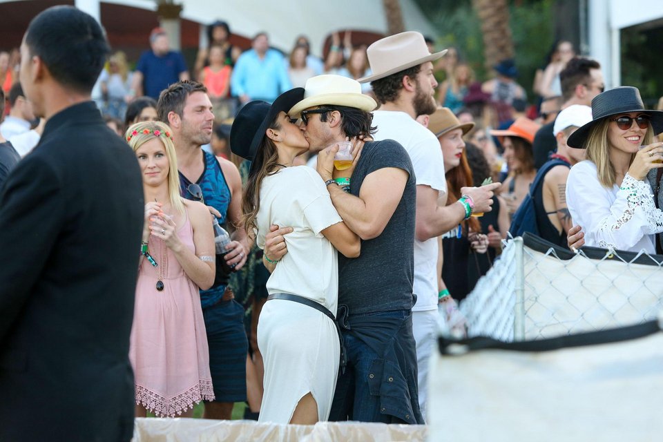 Τι θα φορέσω την άνοιξη; Το Φεστιβάλ Coachella δίνει τις απαντήσεις [εικόνες] | iefimerida.gr 7