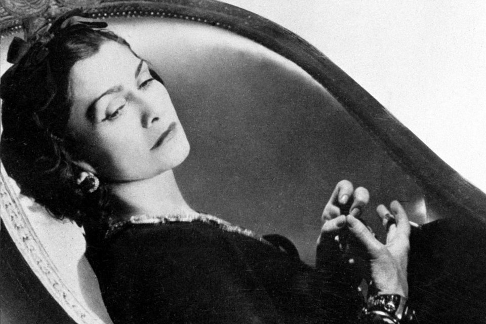 Coco Chanel: Η ιέρεια του στιλ που άλλαξε τον ρου της μόδας | iefimerida.gr 3
