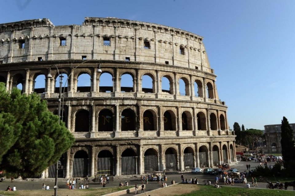 Ο Ομπάμα βλέπει για πρώτη φορά το Κολοσσαίο και πετάει μια «αμερικανιά»: Είναι μεγαλύτερο από γήπεδο του μπέιζμπολ [εικόνες] | iefimerida.gr 6