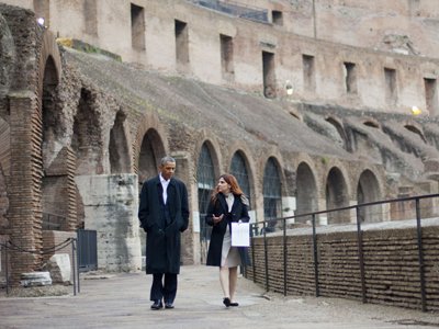Ο Ομπάμα βλέπει για πρώτη φορά το Κολοσσαίο και πετάει μια «αμερικανιά»: Είναι μεγαλύτερο από γήπεδο του μπέιζμπολ [εικόνες] | iefimerida.gr 2