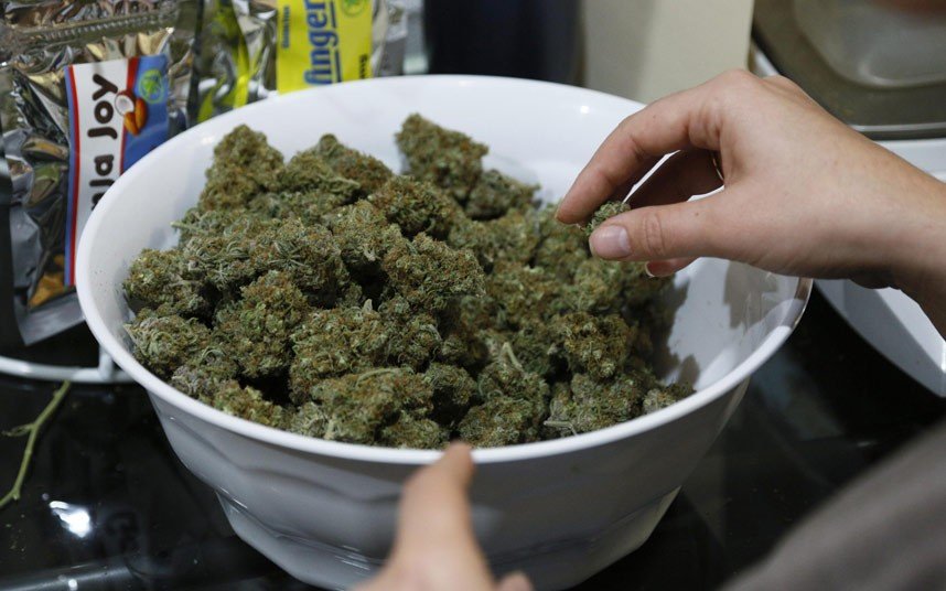 Σοκ: Βούλιαξε το κατάστημα μαριχουάνας στο Κολοράντο από την πρώτη κιόλας μέρα –Ουρές και παροξυσμός για λίγα γραμμάρια [εικόνες]  | iefimerida.gr 9