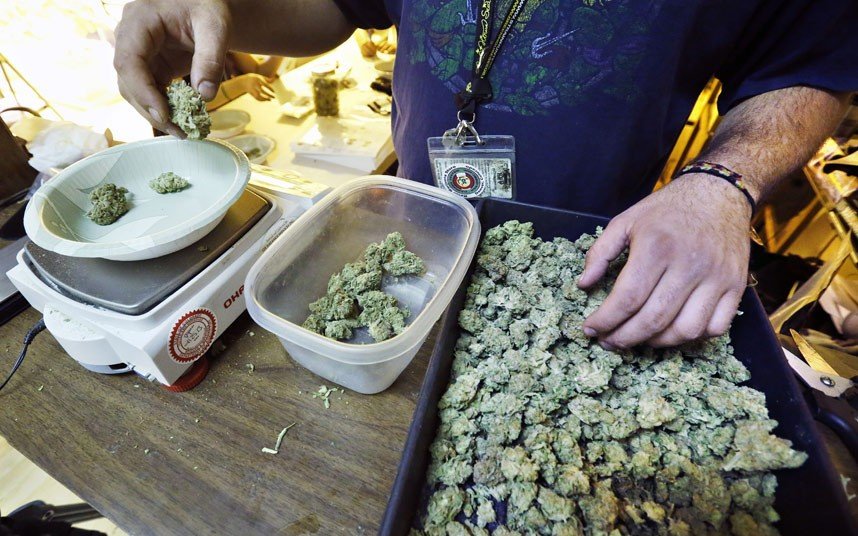 Σοκ: Βούλιαξε το κατάστημα μαριχουάνας στο Κολοράντο από την πρώτη κιόλας μέρα –Ουρές και παροξυσμός για λίγα γραμμάρια [εικόνες]  | iefimerida.gr 10