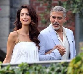 Η πιο κομψή εμφάνιση της Αμάλ -Χεράκι-χεράκι με τον Τζόρτζ [εικόνες]  | iefimerida.gr 2