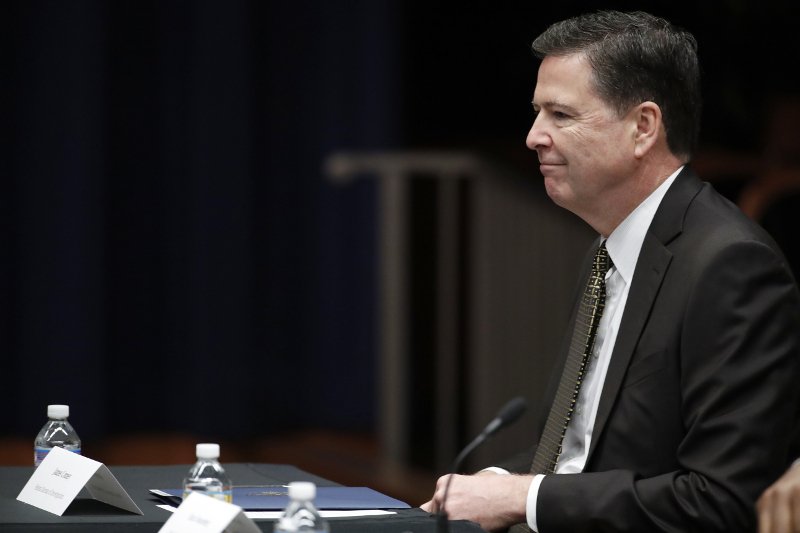 Ο Τραμπ επιτέθηκε στον διευθυντή του FBI, πριν καταθέσει για τις σχέσεις του επιτελείου του με τη Ρωσία | iefimerida.gr 0