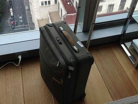 O επιχειρηματίας που πούλησε τα πάντα και άφησε τη χλιδάτη ζωή του για να ψάξει την ευτυχία στους φίλους του και τα ταξίδια [εικόνες] | iefimerida.gr 3