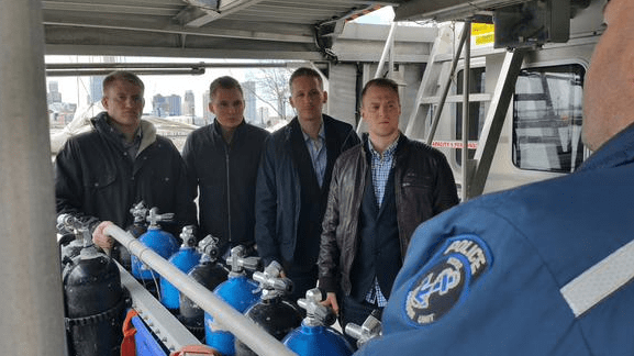 Σουηδοί αστυνομικοί έγιναν ήρωες στη Ν. Υόρκη -Σταμάτησαν συμπλοκή στο μετρό [εικόνες&βίντεο] | iefimerida.gr 4