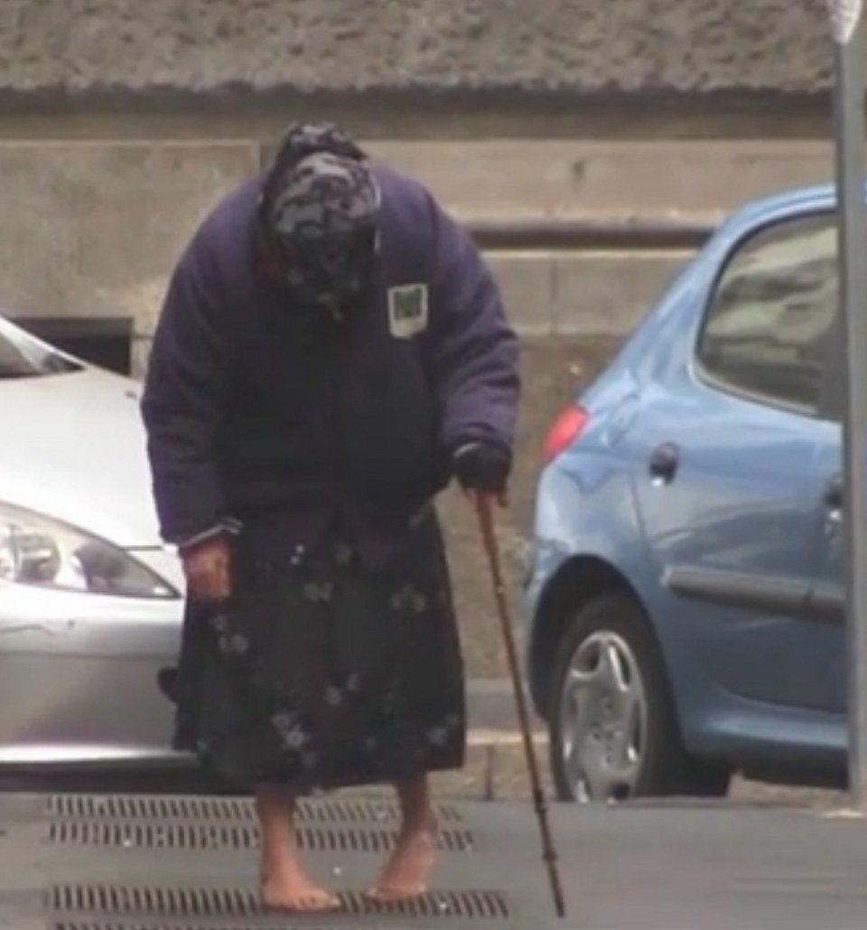 Βίντεο-ντοκουμέντο: Τα κόλπα των ζητιάνων για να εξαπατούν αφελείς [εικόνες & βίντεο] | iefimerida.gr 1