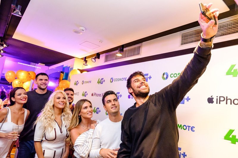 Τα νέα iPhone Xs & iPhone Xs Max έφθασαν σε Cosmote και Γερμανό [εικόνες] | iefimerida.gr 2