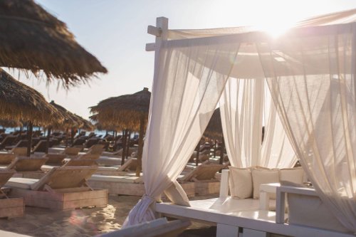 Costa Costa: Το απόλυτο beach bar του Ιονίου -Κοκτέιλ με θέα το γαλάζιο, βουτιές σε μαγικά νερά | iefimerida.gr 11