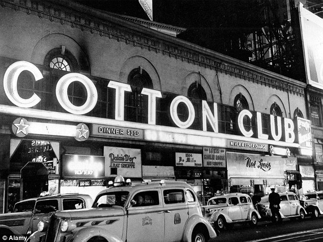 Οταν οι γκάγκστερς επέβαλαν ησυχία για να παίξει ο  Duke Ellington [βίντεο] | iefimerida.gr 0