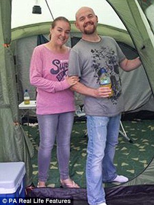 Εγιναν στιλάκι: Το ζευγάρι που έχασε μαζί 133 κιλά [εικόνες] | iefimerida.gr 1