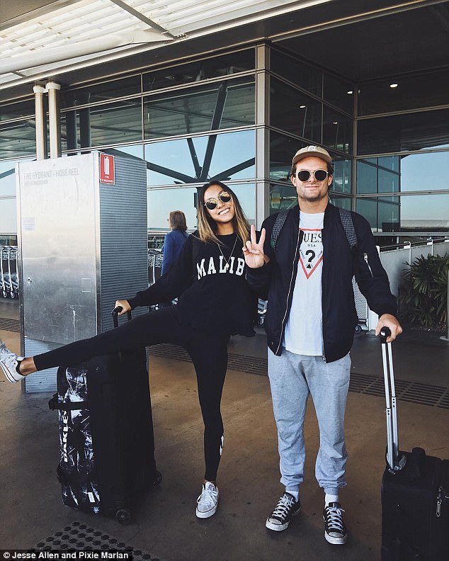 Αυτό το ζευγάρι παράτησε το μόντελινγκ για να γυρίσει τον κόσμο -Μοναδικά καρέ από Σαντορίνη και Μαλδίβες [εικόνες] | iefimerida.gr 10