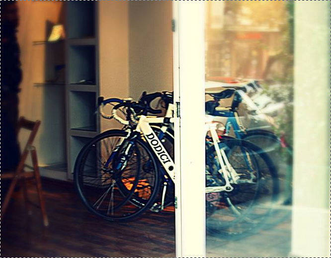 Δυο νέοι αψήφισαν την κρίση- Ιδρυσαν την πρώτη εταιρεία courier με ποδήλατα στη Θεσσαλονίκη [εικόνες&βίντεο] | iefimerida.gr 1