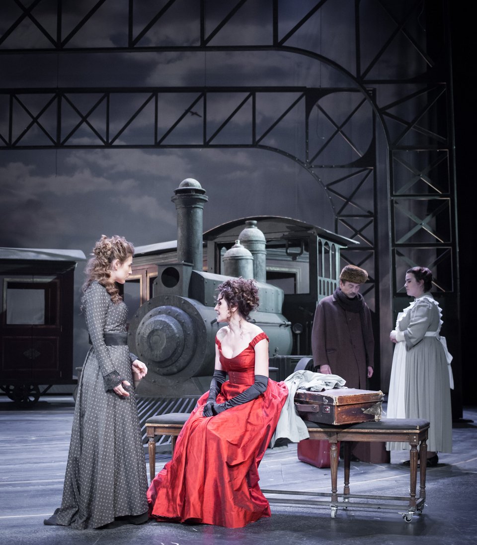  Αννα Καρένινα του Λέοντος  Τολστόι, με τη Μαρία Ναυπλιώτου στο Rex [εικόνες] | iefimerida.gr 0