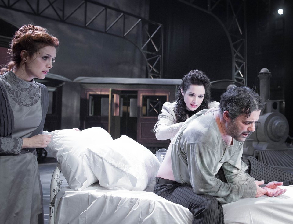  Αννα Καρένινα του Λέοντος  Τολστόι, με τη Μαρία Ναυπλιώτου στο Rex [εικόνες] | iefimerida.gr 1