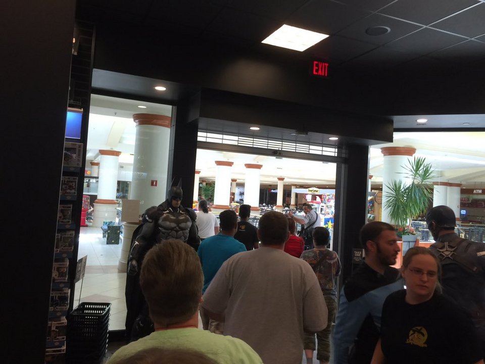 Πυροβολισμοί σε εμπορικό κέντρο στη Βόρεια Καρολίνα [εικόνες & βίντεο] | iefimerida.gr 2