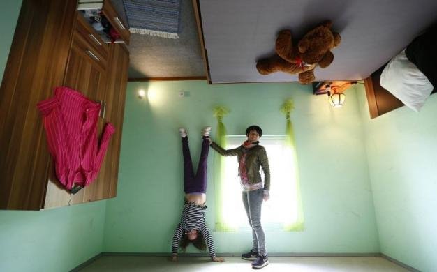 Μία βόλτα στο «τρελό σπίτι» της Γερμανίας -Εκεί όπου όλα είναι ανάποδα [εικόνες] | iefimerida.gr 8