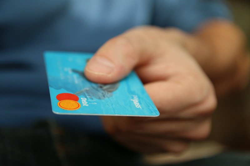 Η χρήση ενός αντικειμένου για «τραπεζικές συναλλαγές» συναντάται για πρώτη φορά πριν από 5.000 χρόνια
