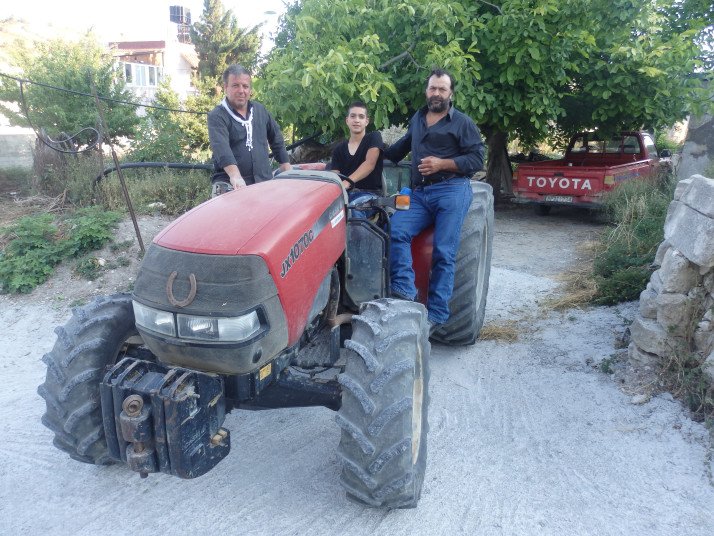 Οδοιπορικό του Politico στην Κρήτη: Το περήφανο νησί της βεντέτας που μισεί τους Γερμανούς [εικόνες] | iefimerida.gr 2