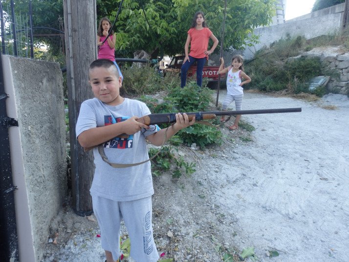 Οδοιπορικό του Politico στην Κρήτη: Το περήφανο νησί της βεντέτας που μισεί τους Γερμανούς [εικόνες] | iefimerida.gr 0