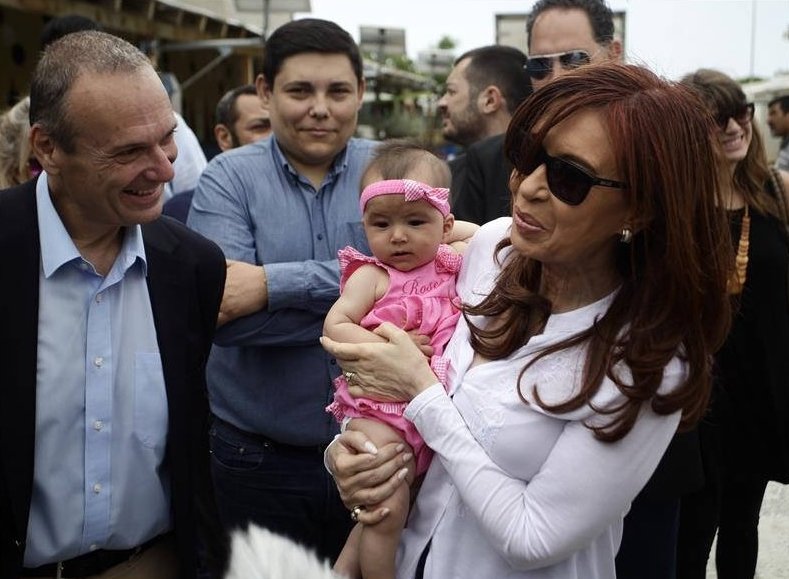 Oλο το παρασκήνιο γύρω από το ταξίδι της Κίρσνερ στην Ελλάδα -Οι περιοριστικοί όροι που της έθεσε η Δικαιοσύνη [εικόνες] | iefimerida.gr 2