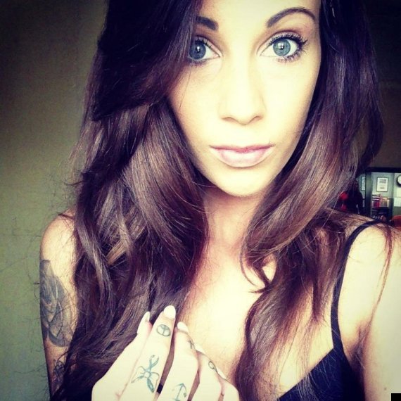 Mοντέλο φωτογραφίζεται με τη νόσο του Κρον και συγκλονίζει το facebook [εικόνες] | iefimerida.gr 5