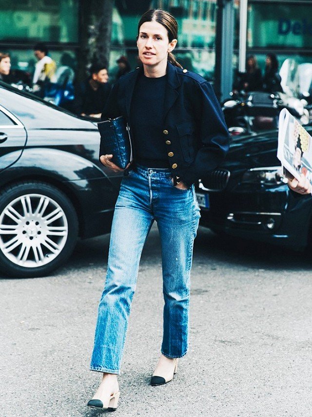 Μετά το cropped top έρχεται το cropped jacket: Το πανωφόρι που κάνει θραύση -Πώς φοριέται [εικόνες] | iefimerida.gr 5