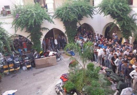 France 24: Κως, το νησί που οι μετανάστες έχουν κάνει κατάληψη [εικόνες] | iefimerida.gr 2