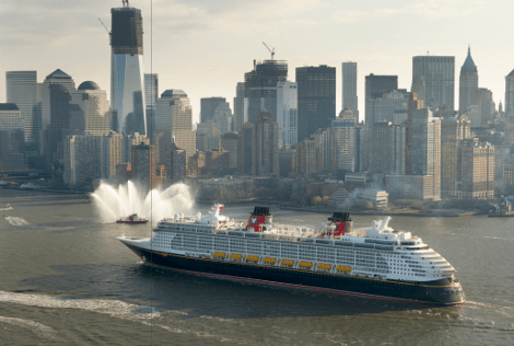 Τα 11 μεγαλύτερα κρουαζιερόπλοια του κόσμου -Με γήπεδα γκολφ και πάρκα με εκατοντάδες δένδρα, μοιάζουν με πλωτές πολιτείες [εικόνες] | iefimerida.gr 10